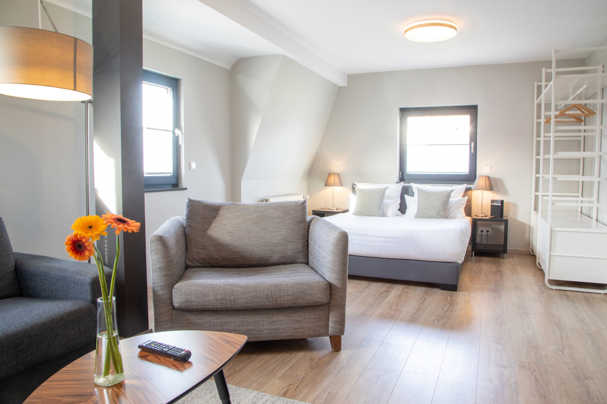 Suite with Nürburg Village View